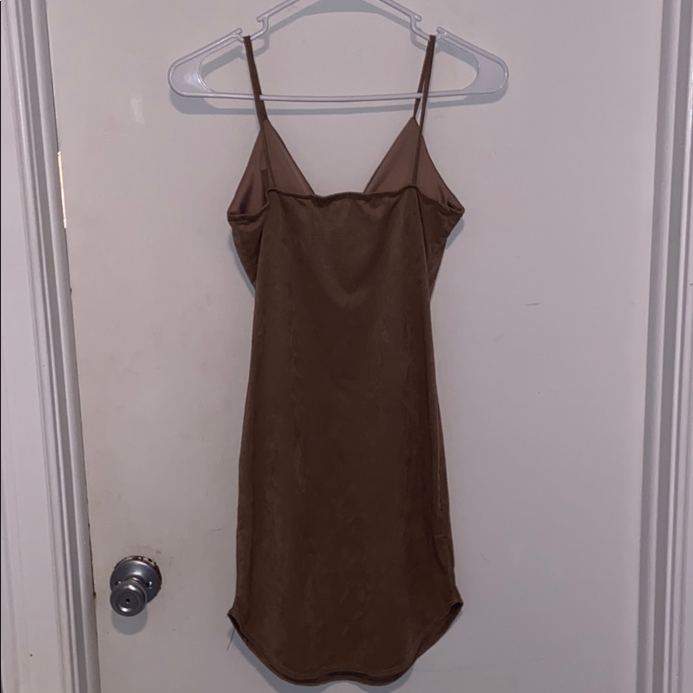 Dress - Picture 5 of 5